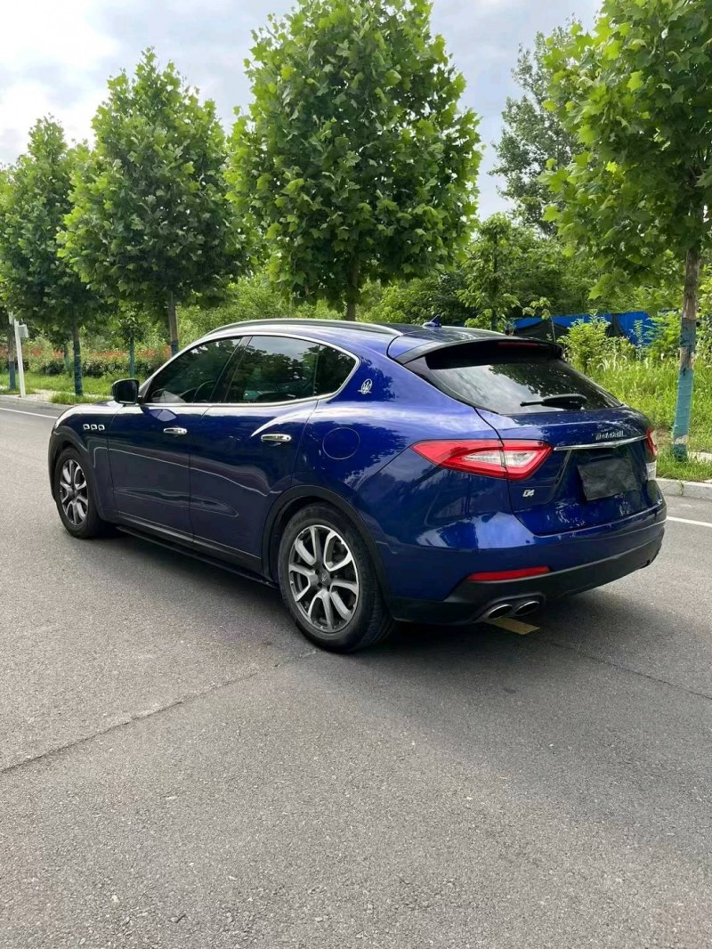 徐州17年玛莎拉蒂Levante7