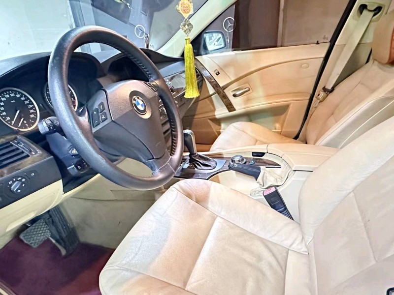 北京06年宝马5系5