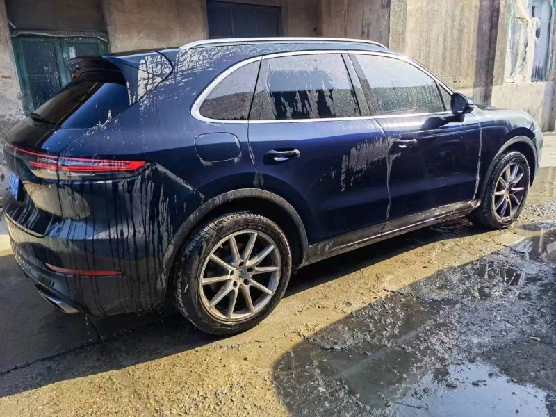 济南19年保时捷卡宴3