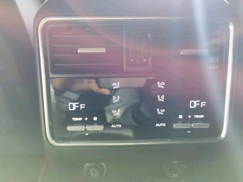 济南19年保时捷卡宴5