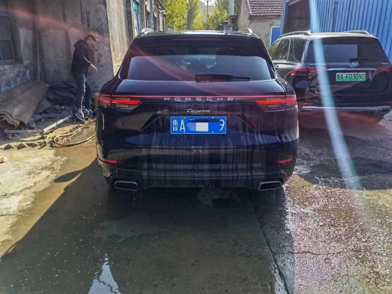 济南19年保时捷卡宴9