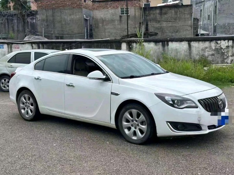 珠海14年别克君威2