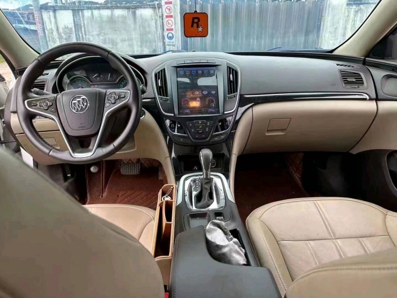 珠海14年别克君威7