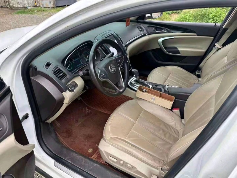 珠海14年别克君威9