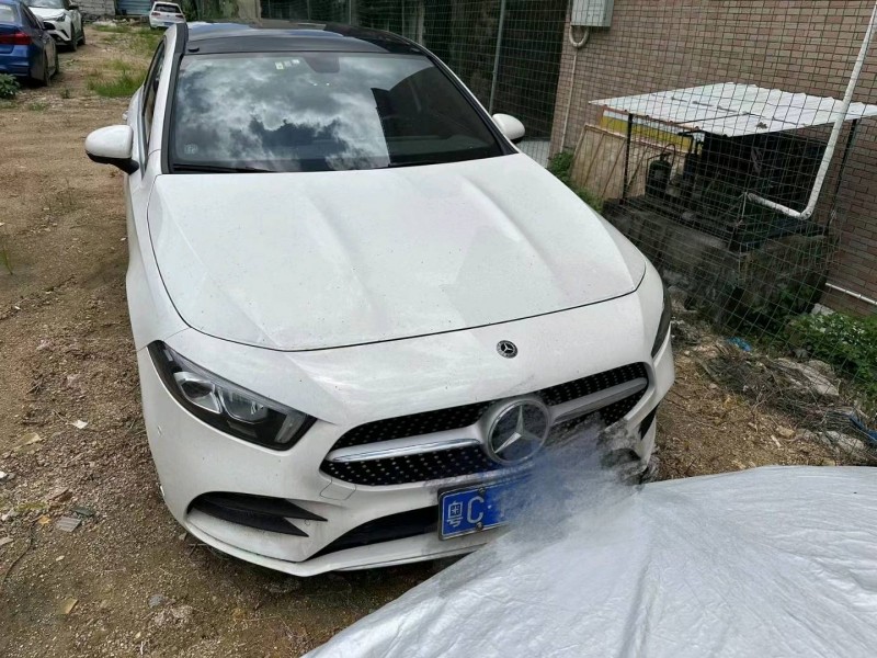广州19年奔驰A2