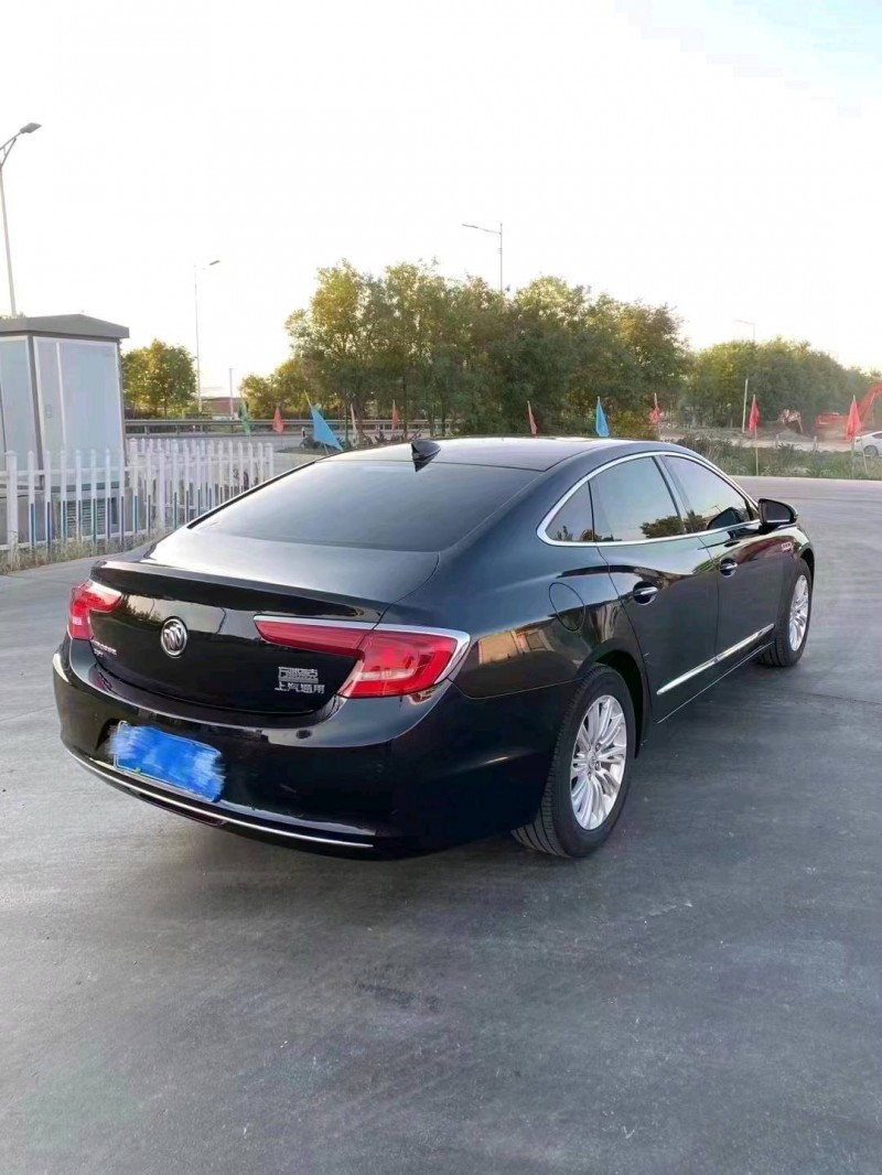 枣庄17年别克君越6