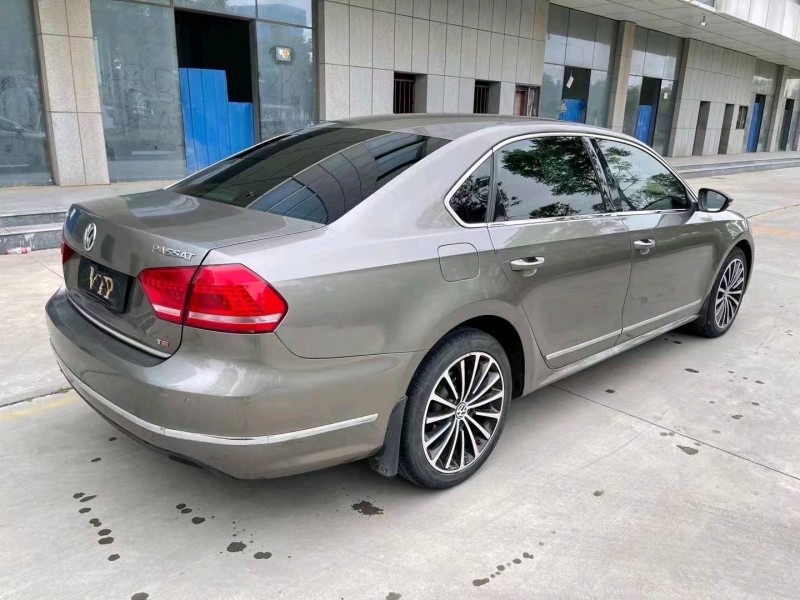 济宁15年大众帕萨特8