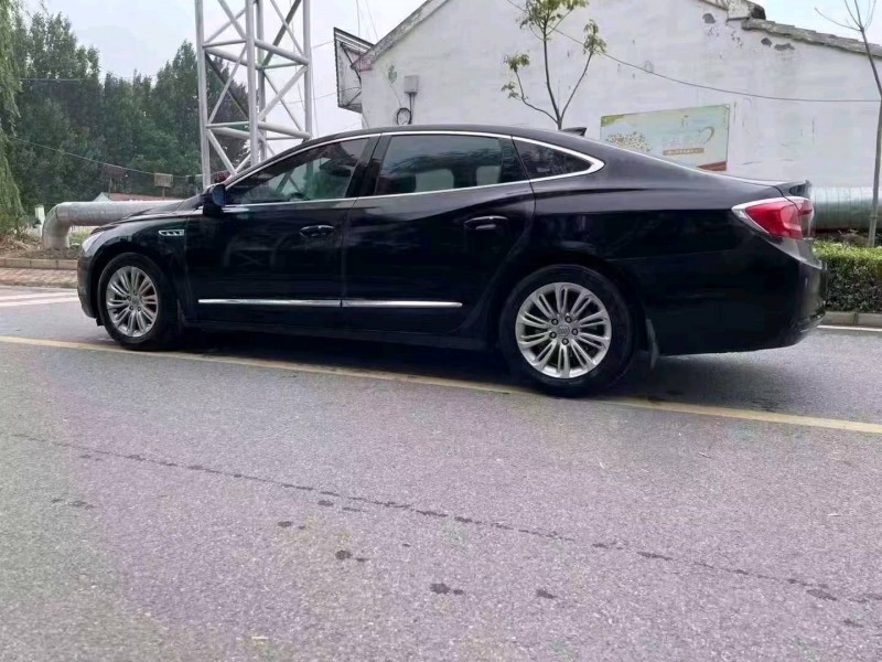 枣庄16年别克君越7