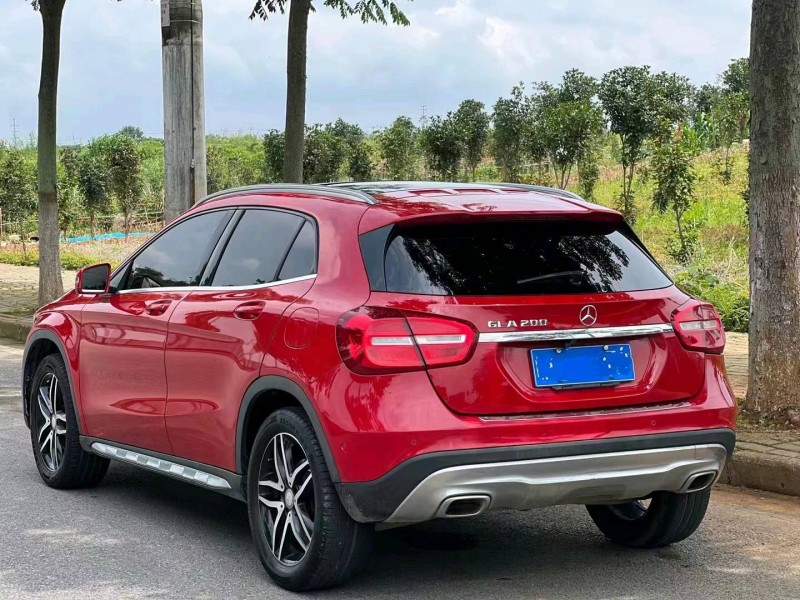 淮南15年奔驰GLA7