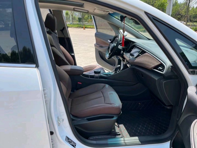 东营21年别克GL66