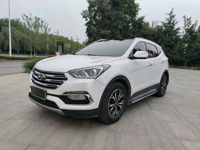 东营16年现代新胜达6