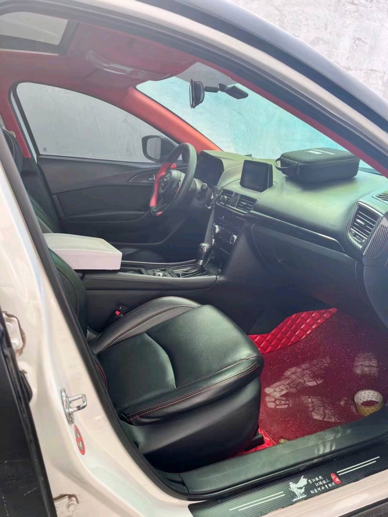 淮南18年马自达昂克赛拉7