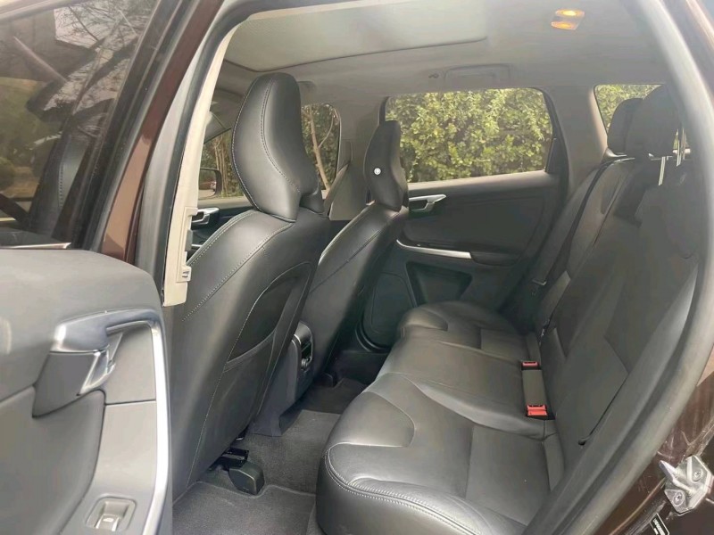 东营16年沃尔沃XC606