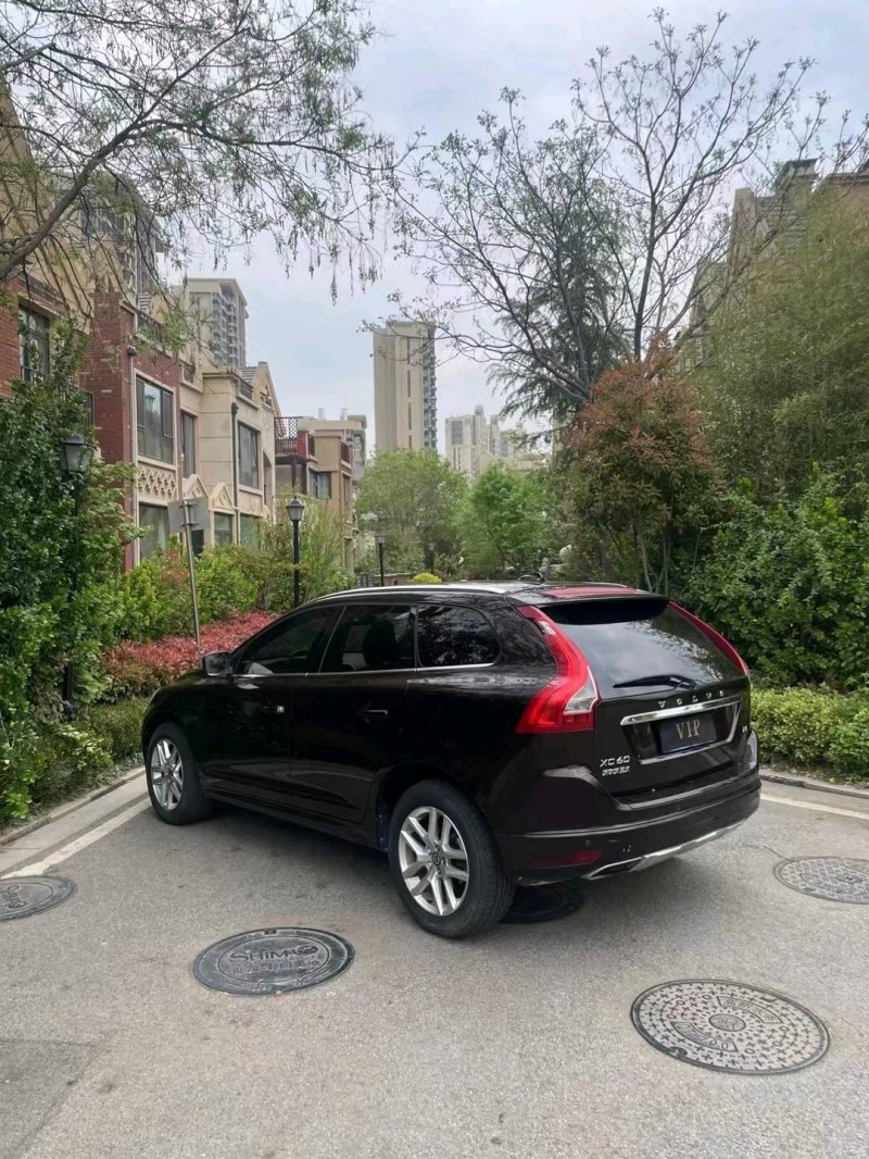 东营16年沃尔沃XC607