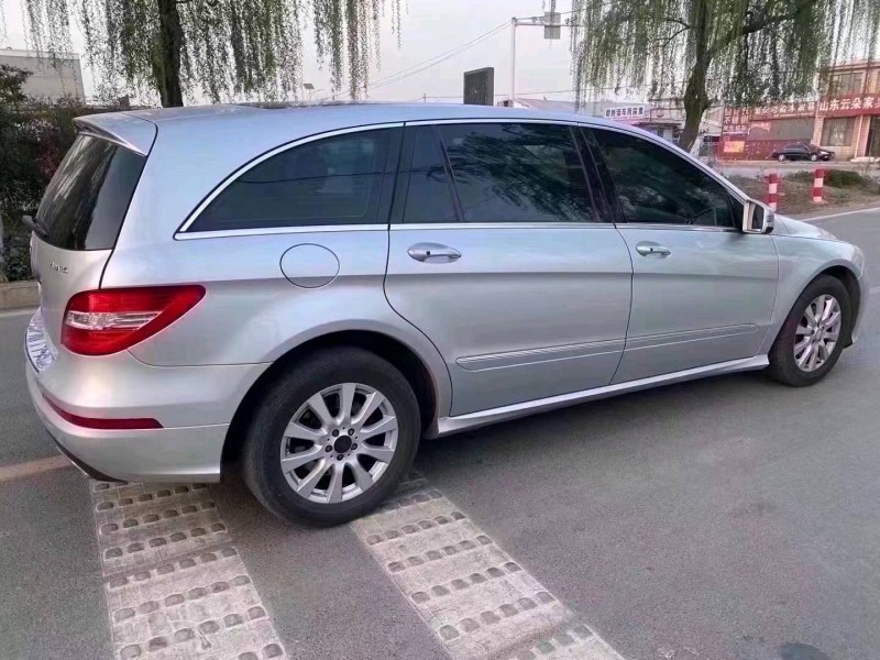 东营13年奔驰R7