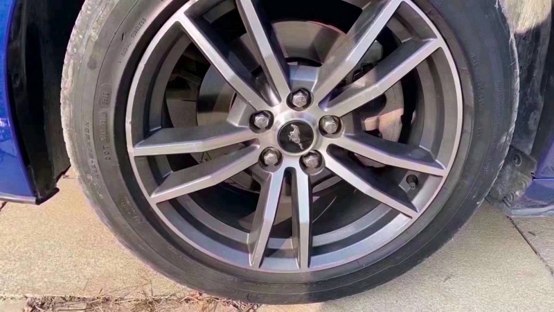 东营17年福特野马5