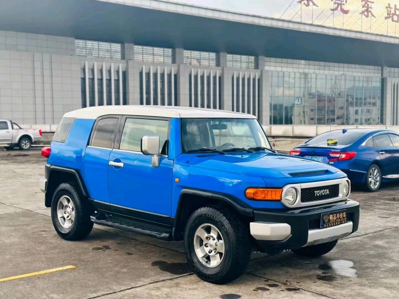 东莞08年丰田FJ3