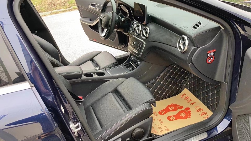 徐州19年奔驰GLA6