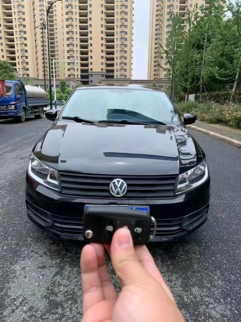 淮南18年大众桑塔纳1