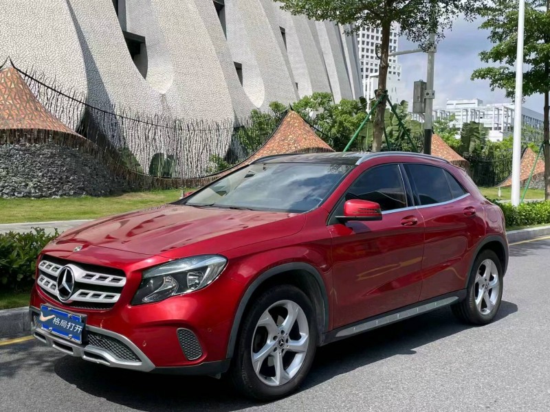 深圳18年奔驰GLA3
