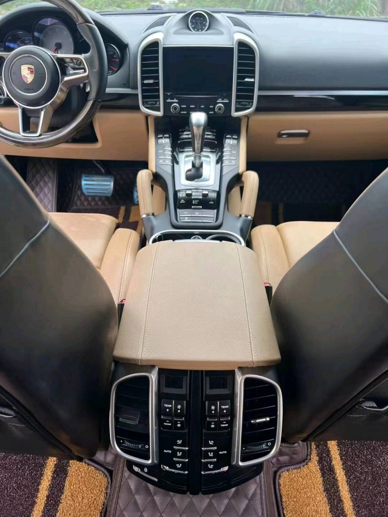 宜昌17年保时捷卡宴7