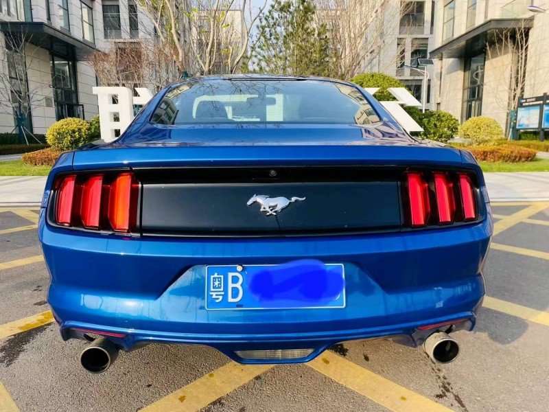 青岛17年福特野马5