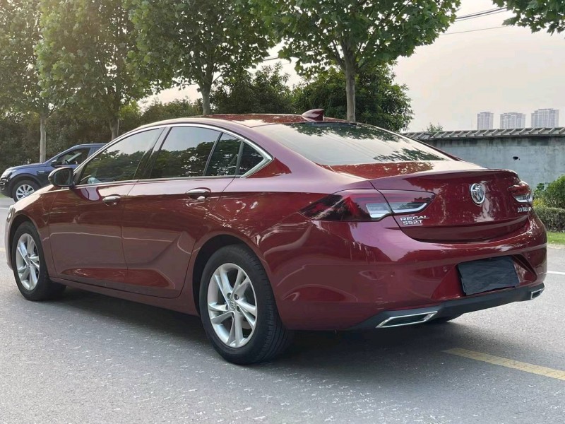 徐州22年别克君威7