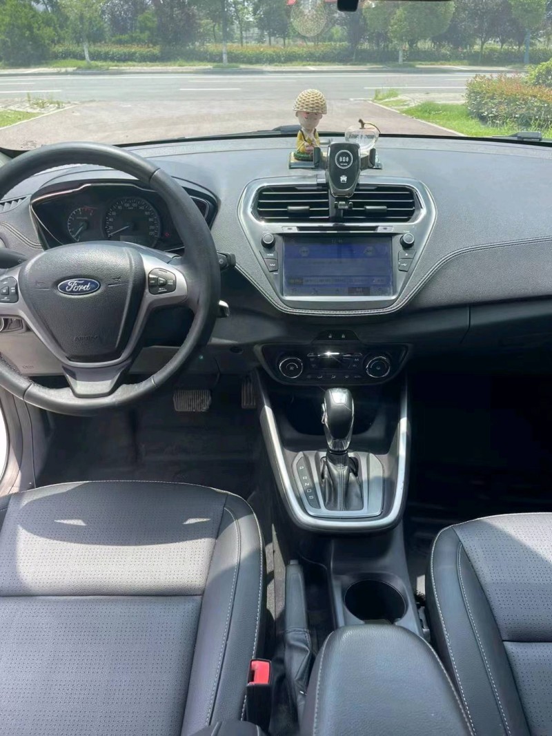 常州18年福特福睿斯7