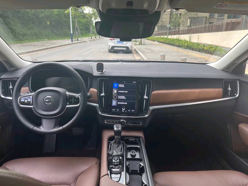 广州19年沃尔沃S904