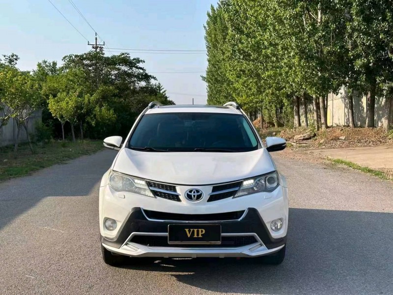 青岛14年丰田RAV41
