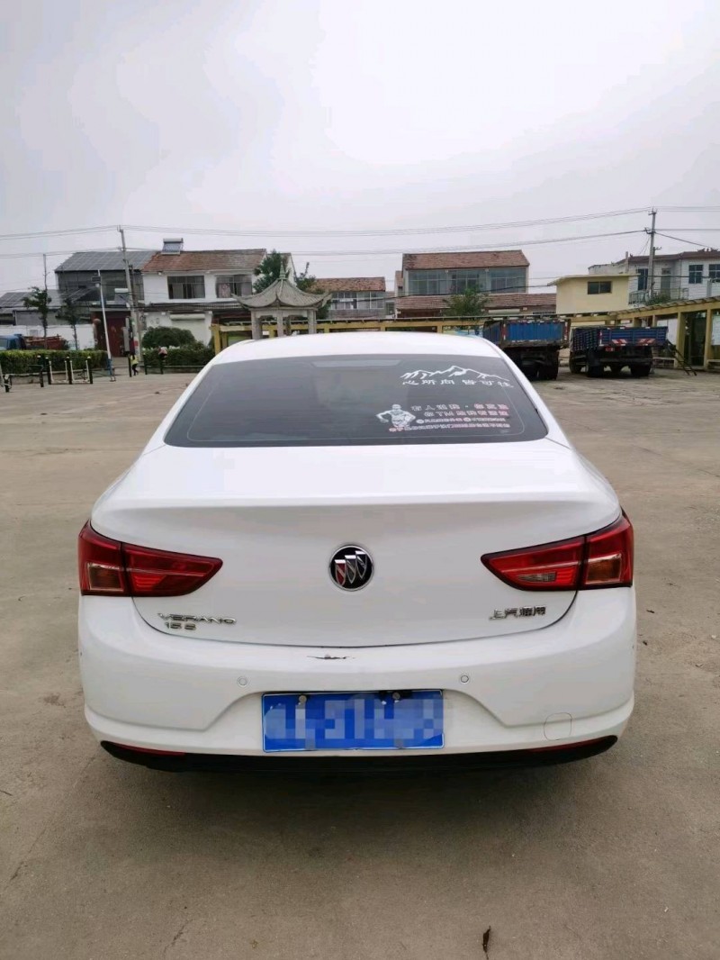 徐州17年别克威朗8