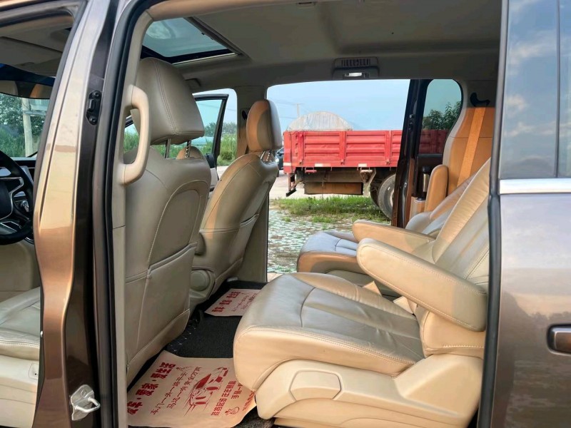 徐州16年别克GL87