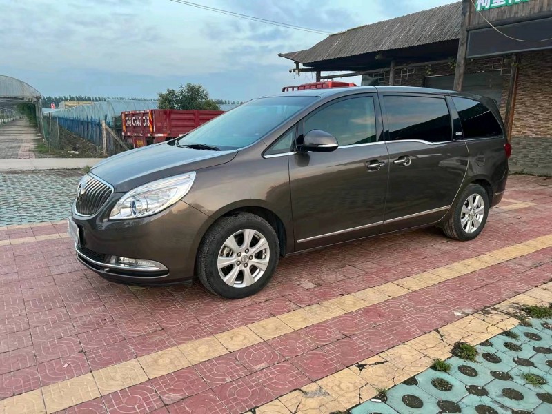 徐州16年别克GL83