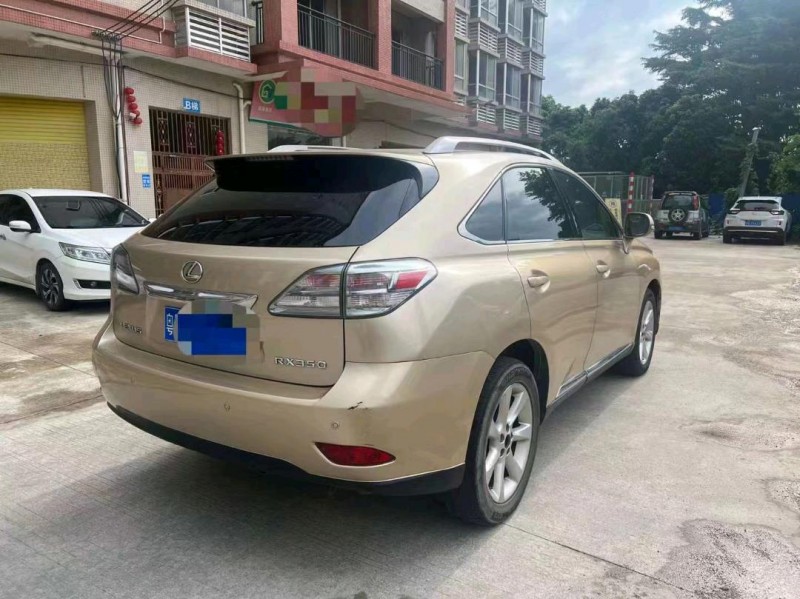 珠海10年雷克萨斯RX8