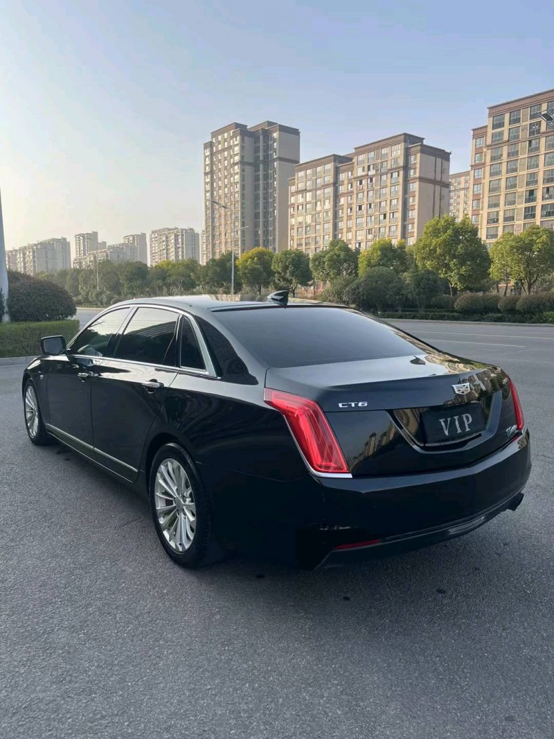 淮南17年凯迪拉克CT63