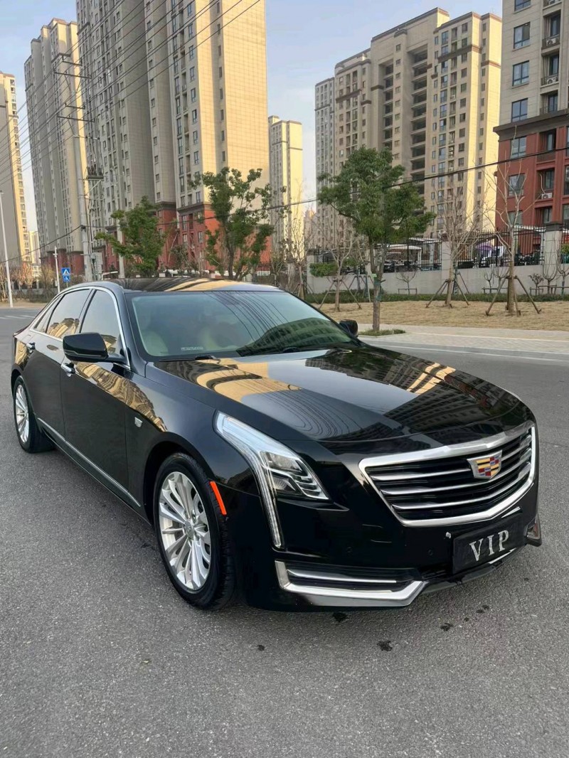 淮南17年凯迪拉克CT62