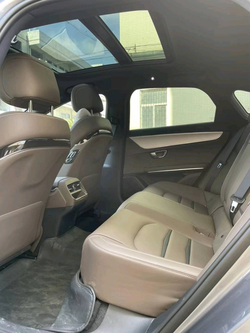 中山22年比亚迪汉5