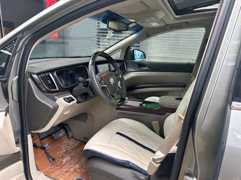 广州11年别克GL84