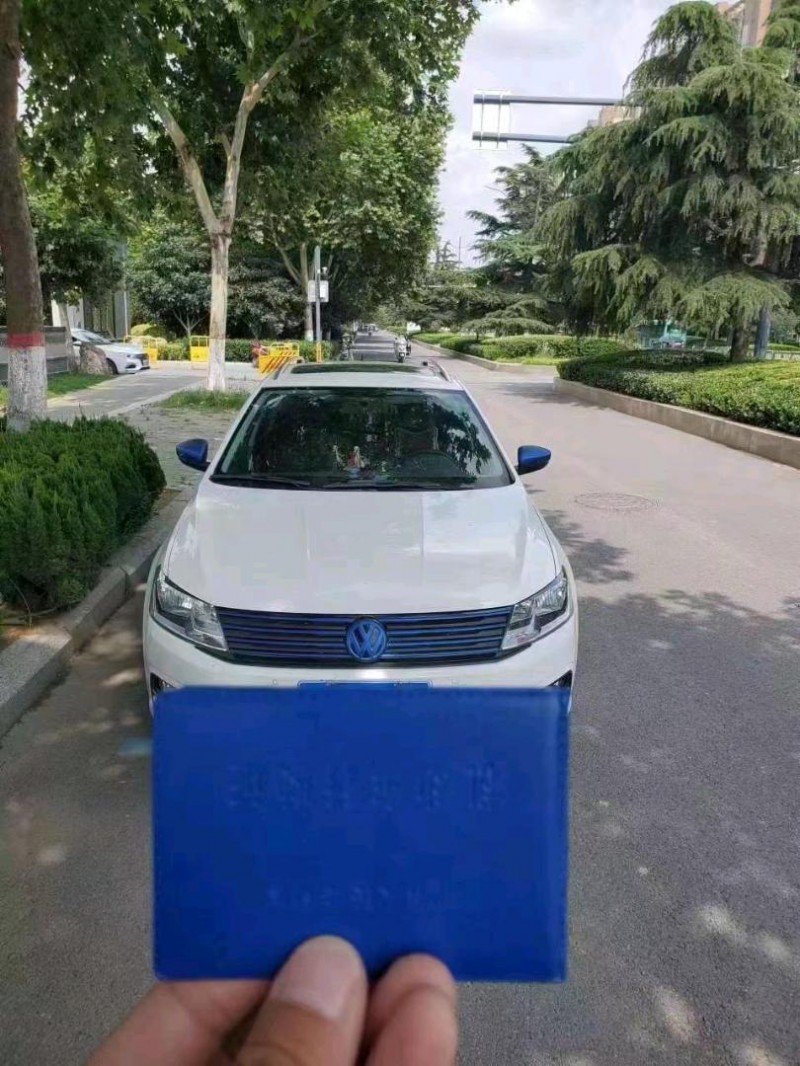 安阳16年大众朗行1