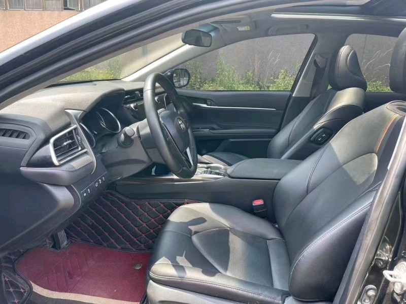 枣庄19年丰田凯美瑞4