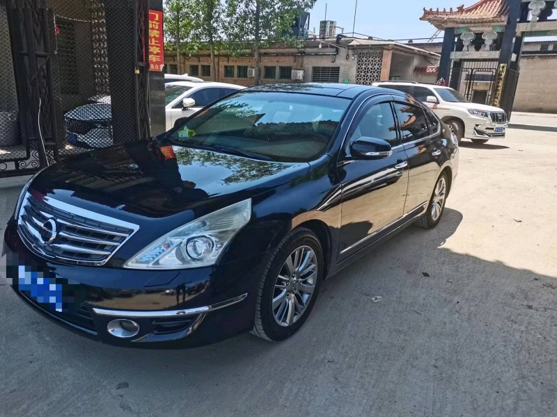 保定13年日产天籁2