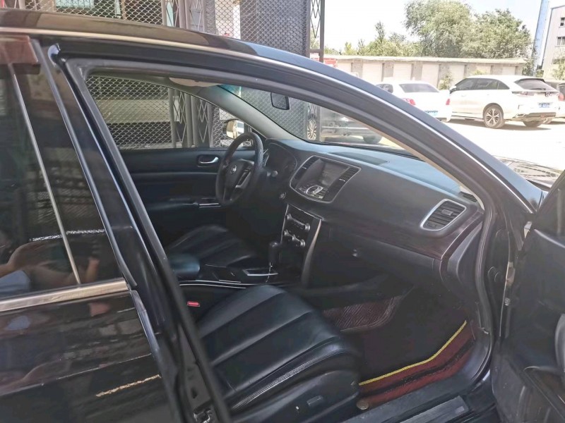 保定13年日产天籁6