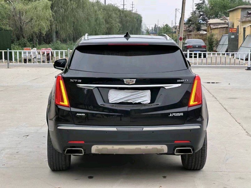 枣庄17年凯迪拉克XT55
