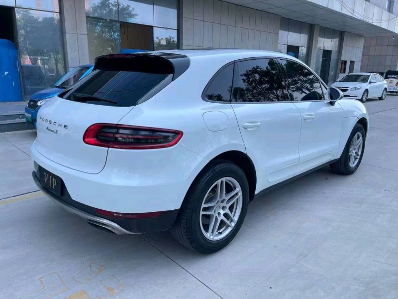 枣庄17年保时捷Macan8