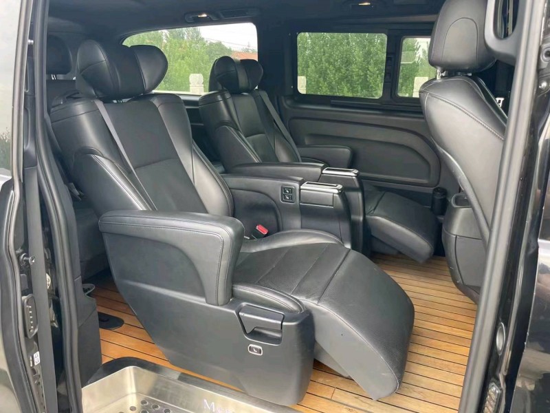 淄博17年奔驰威霆6