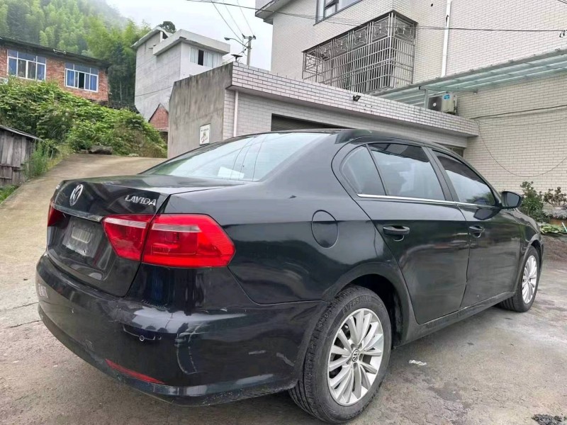 嘉兴13年大众朗逸8