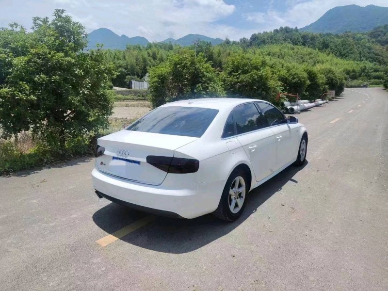 嘉兴15年奥迪A4L4