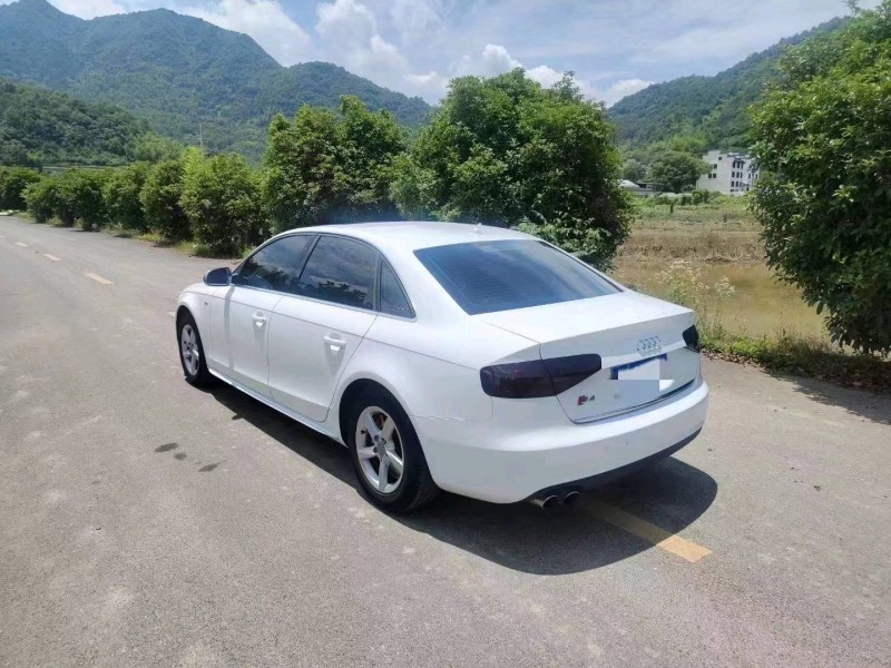 嘉兴15年奥迪A4L7