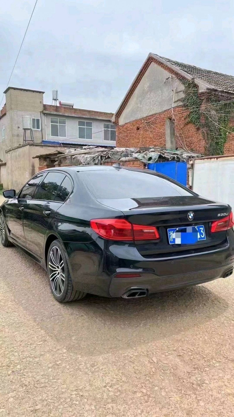 淮南17年宝马5系5