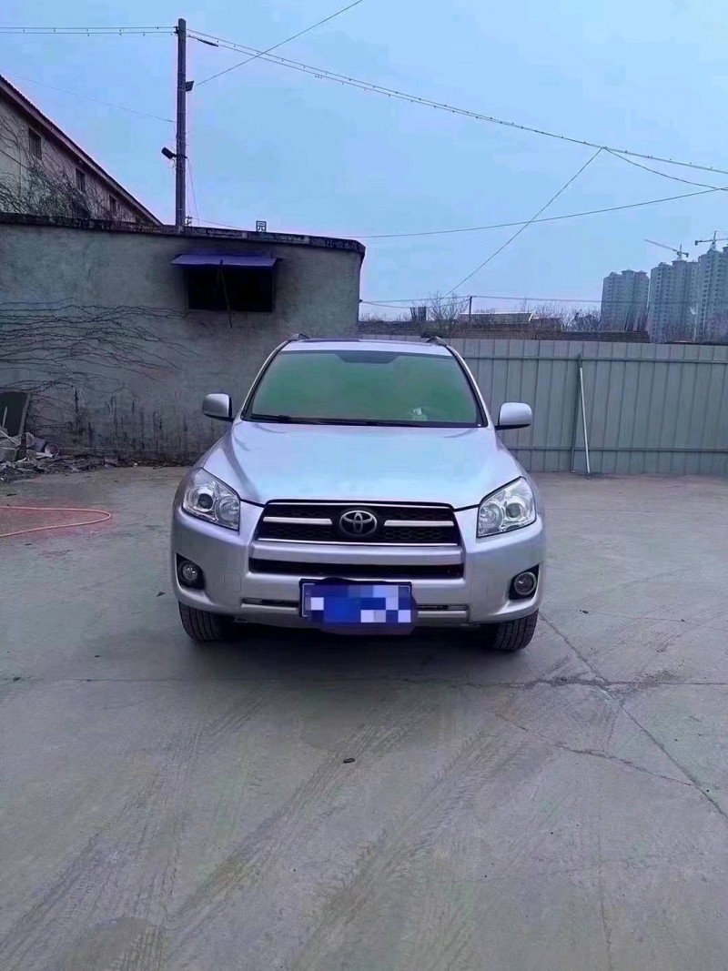 枣庄11年丰田RAV41